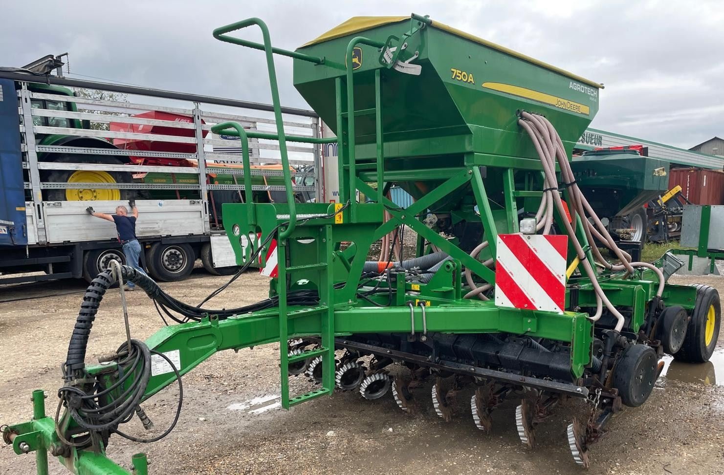 Direktsaatmaschine tip John Deere 750A, Gebrauchtmaschine in BOSC LE HARD (Poză 3)