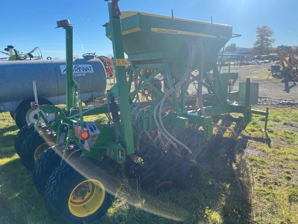Direktsaatmaschine of the type John Deere 750A, Gebrauchtmaschine in GUERET (Picture 3)