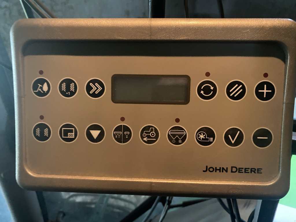 Direktsaatmaschine of the type John Deere 750A, Gebrauchtmaschine in GUERET (Picture 8)