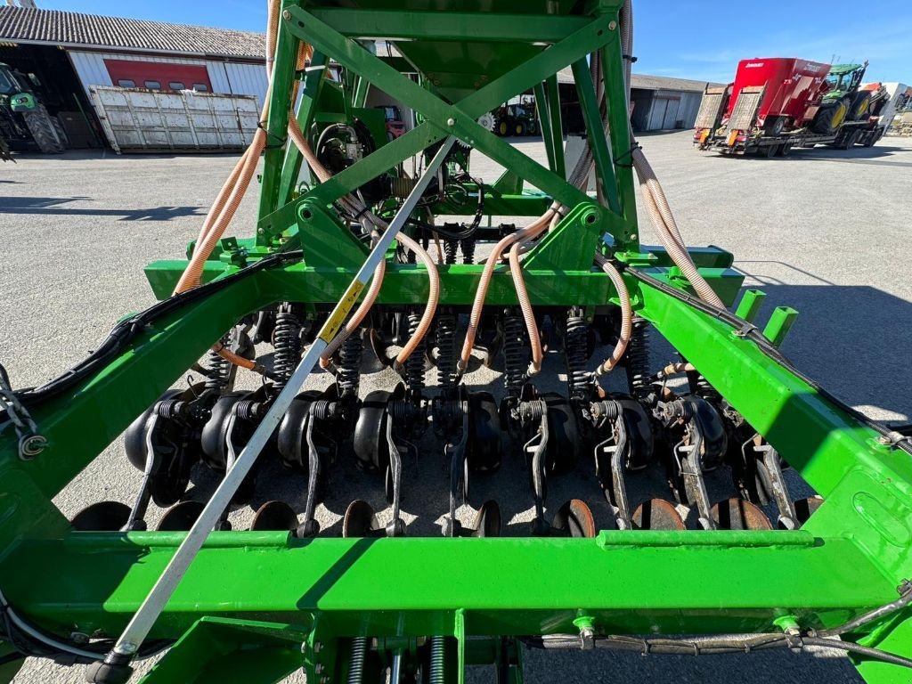 Direktsaatmaschine of the type John Deere 750A, Gebrauchtmaschine in GUERET (Picture 9)