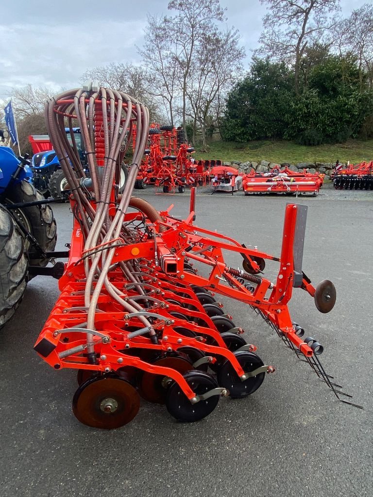 Direktsaatmaschine типа Kuhn BTF 4000, Gebrauchtmaschine в CORMENON (Фотография 7)