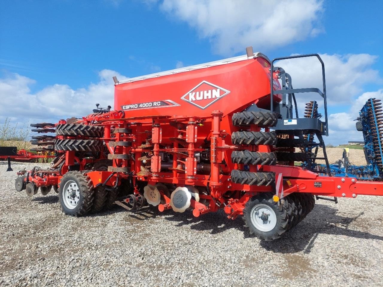 Direktsaatmaschine del tipo Kuhn ESPRO 4000 RC med frø-udstyr, Gebrauchtmaschine en Hammel (Imagen 3)