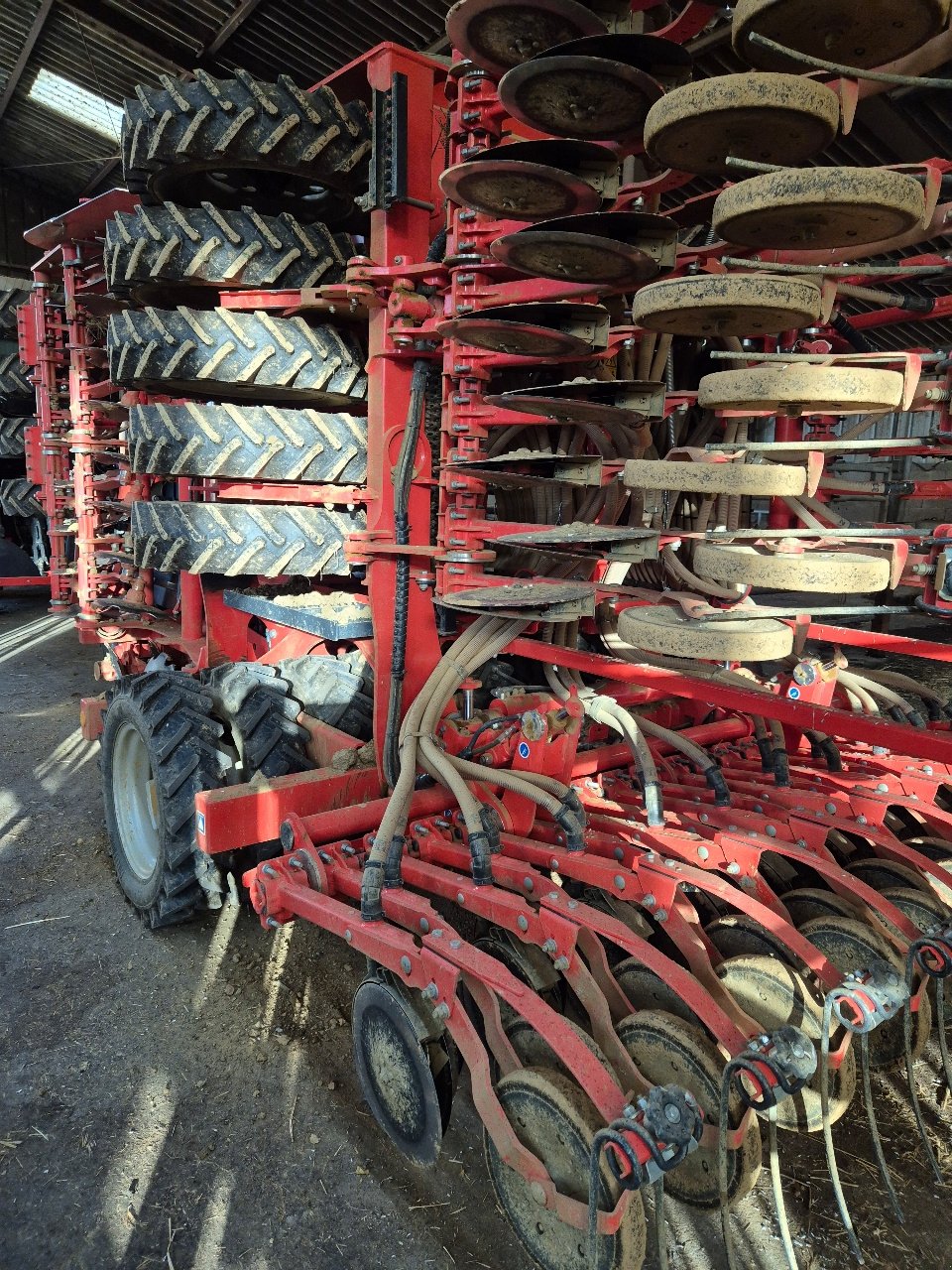 Direktsaatmaschine tip Kuhn ESPRO 6000 RC, Gebrauchtmaschine in MANDRES-SUR-VAIR (Poză 4)