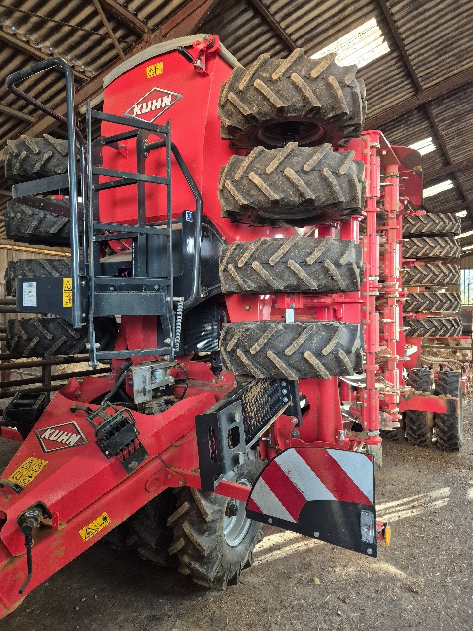 Direktsaatmaschine tip Kuhn ESPRO 6000 RC, Gebrauchtmaschine in MANDRES-SUR-VAIR (Poză 1)