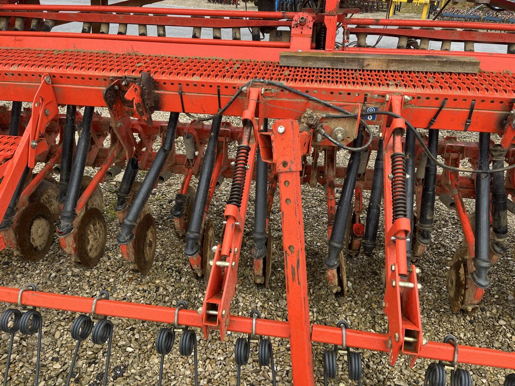 Direktsaatmaschine typu Kuhn INTEGRA G2, Gebrauchtmaschine v VERT TOULON (Obrázek 8)
