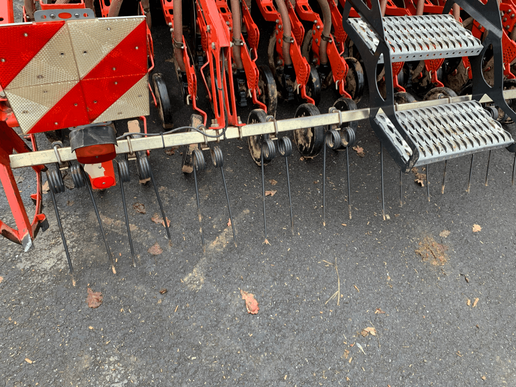 Direktsaatmaschine del tipo Kuhn VENTA EC 300, Gebrauchtmaschine In CONDE SUR VIRE (Immagine 6)