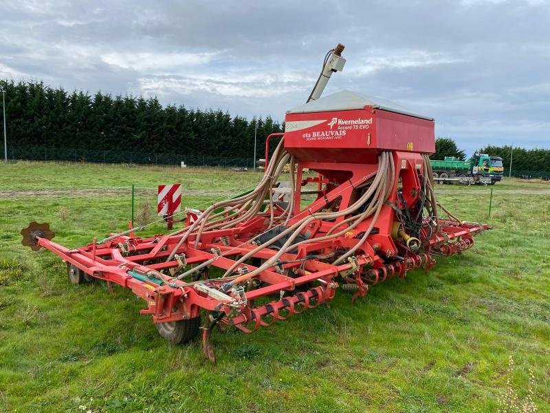 Direktsaatmaschine du type Kverneland TS EVO, Gebrauchtmaschine en LE PONT CHRETIEN (Photo 1)