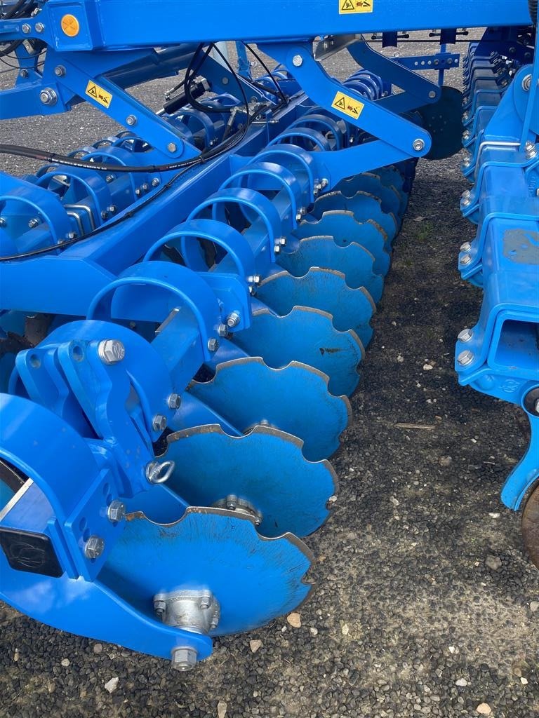 Direktsaatmaschine des Typs Lemken COMPACT-SOLITAIR 9/400 HD 167 Lemken Demomaskine, Gebrauchtmaschine in Glamsbjerg (Bild 8)