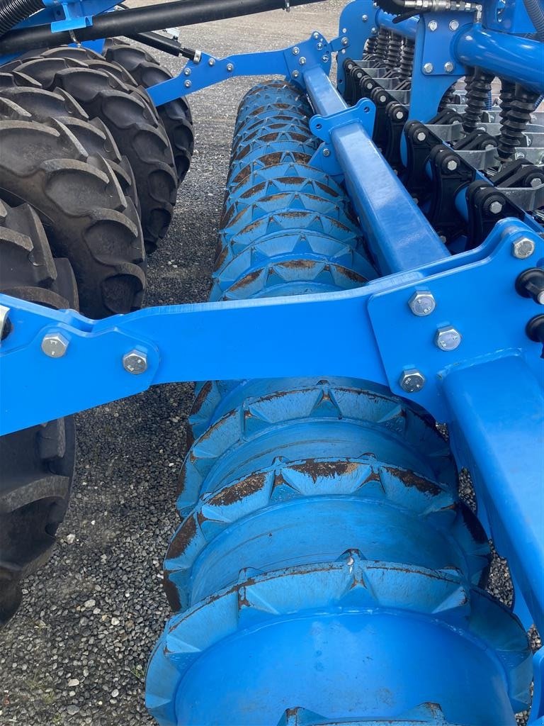 Direktsaatmaschine des Typs Lemken COMPACT-SOLITAIR 9/400 HD 167 Lemken Demomaskine, Gebrauchtmaschine in Glamsbjerg (Bild 5)