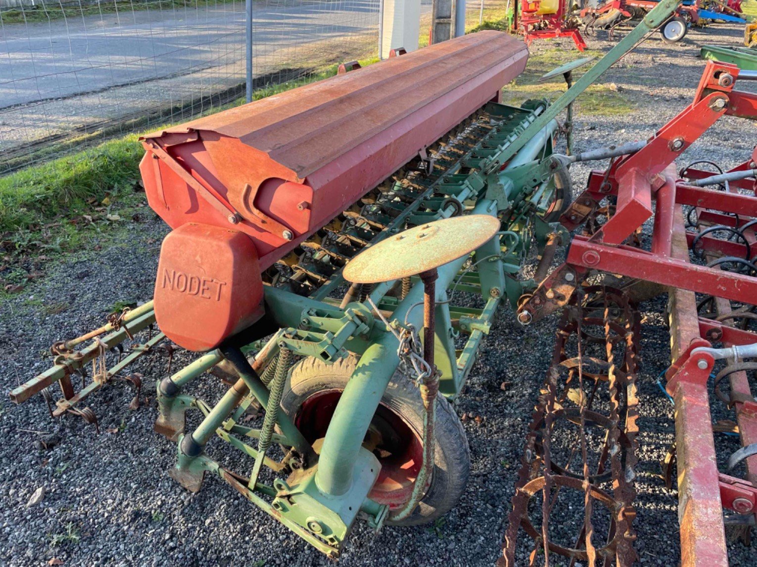 Direktsaatmaschine typu Nodet Semoir à grains 17 rangs Nodet, Gebrauchtmaschine v LA SOUTERRAINE (Obrázok 4)
