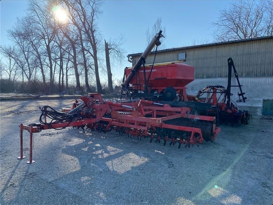 Direktsaatmaschine Türe ait Pöttinger Terradisc 6000T, Gebrauchtmaschine içinde  (resim 1)