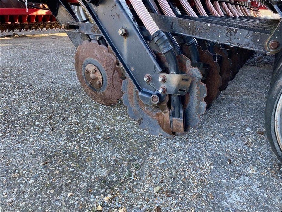 Direktsaatmaschine Türe ait Pöttinger Terradisc 6000T, Gebrauchtmaschine içinde  (resim 6)