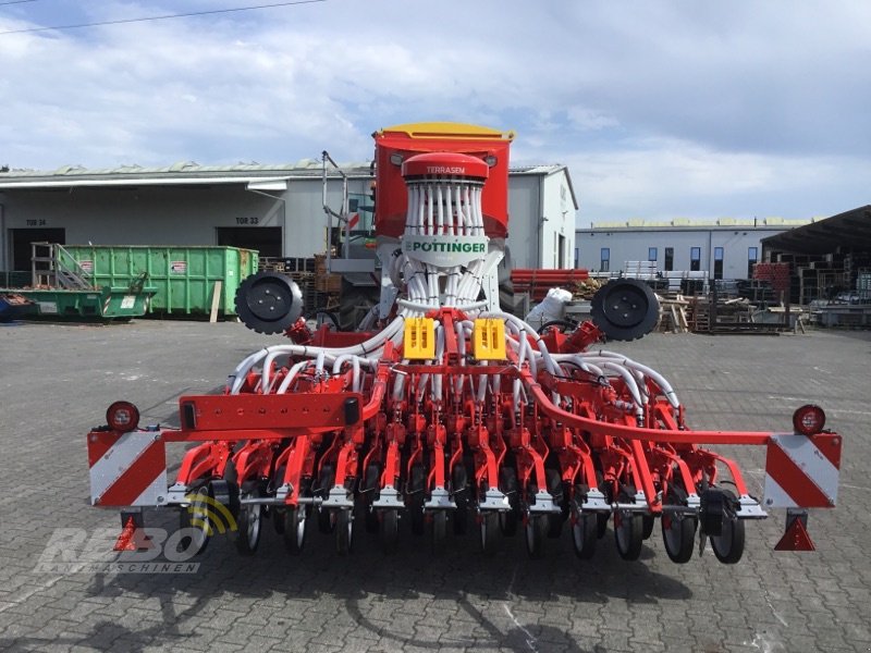 Direktsaatmaschine des Typs Pöttinger Terrasem 3000 DZ, Neumaschine in Visbek/Rechterfeld (Bild 16)