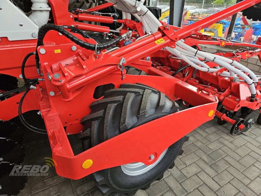 Direktsaatmaschine des Typs Pöttinger Terrasem 3000 DZ, Neumaschine in Visbek/Rechterfeld (Bild 8)
