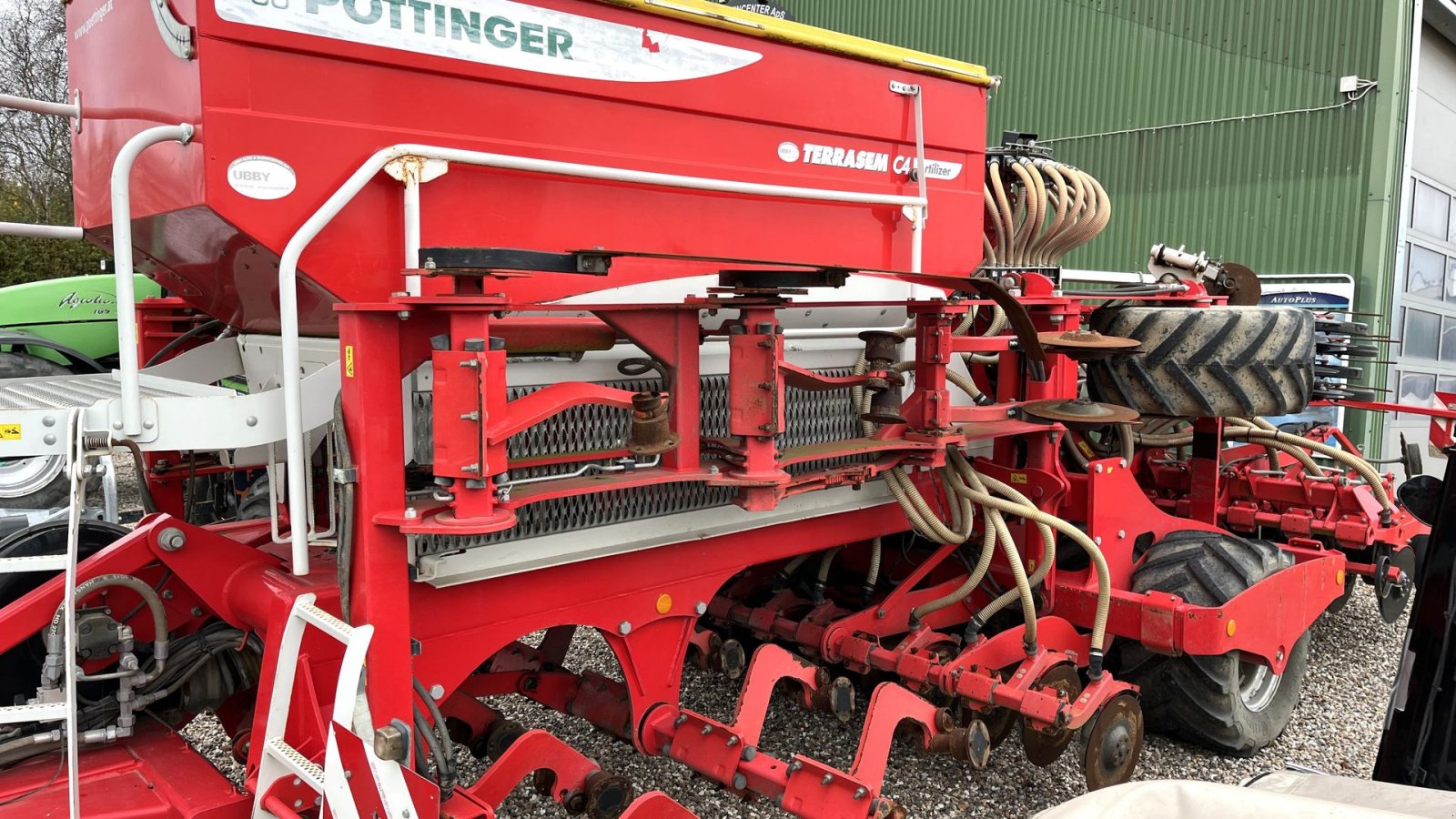 Direktsaatmaschine Türe ait Pöttinger Terrasem C4 Fertilizer, Gebrauchtmaschine içinde Borre (resim 3)