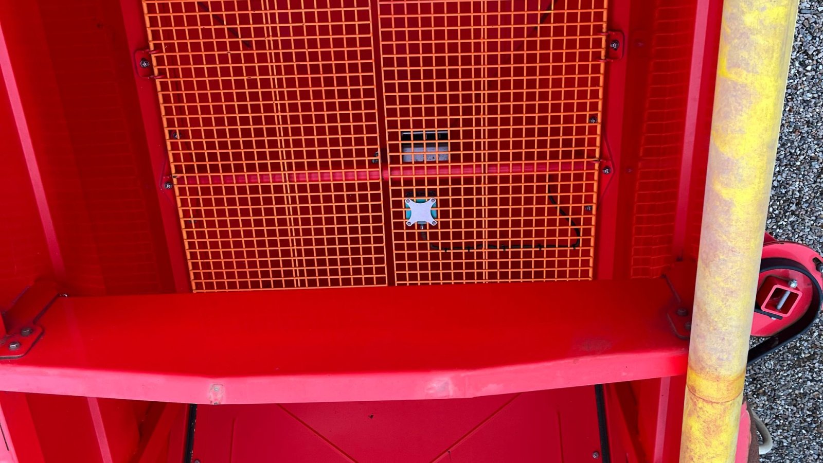 Direktsaatmaschine Türe ait Pöttinger Terrasem C4 Fertilizer, Gebrauchtmaschine içinde Borre (resim 6)