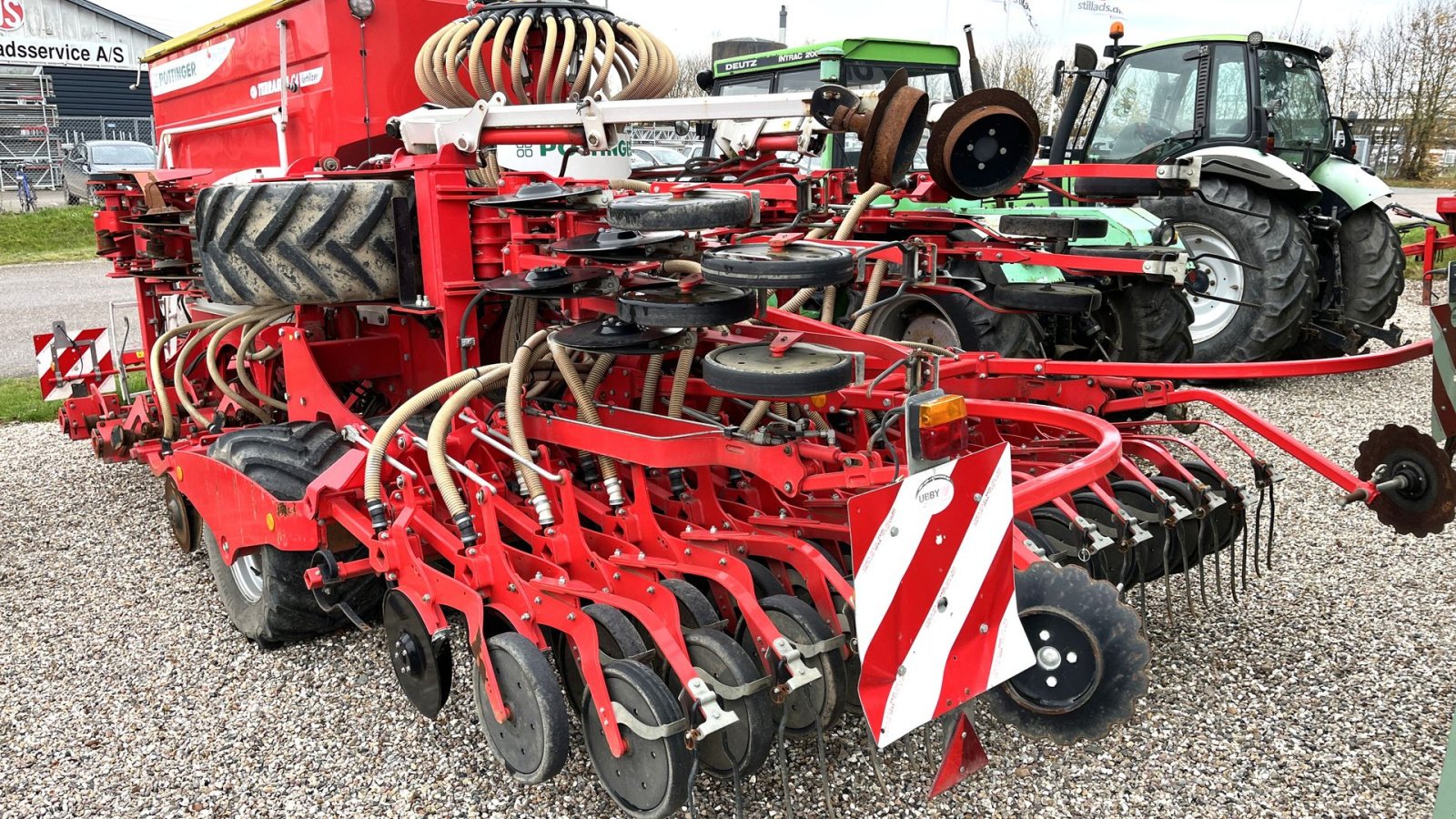 Direktsaatmaschine Türe ait Pöttinger Terrasem C4 Fertilizer, Gebrauchtmaschine içinde Borre (resim 1)