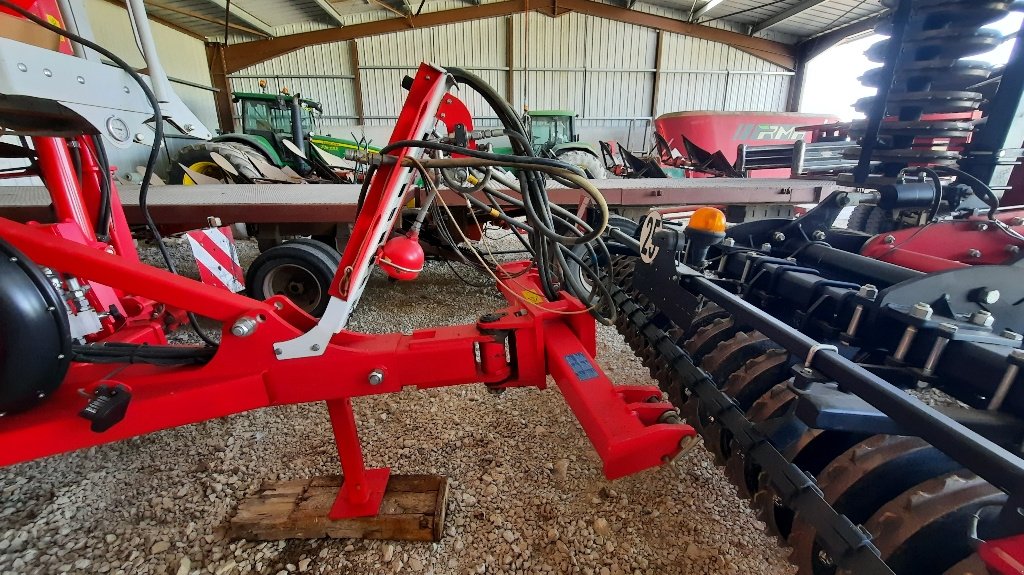 Direktsaatmaschine typu Pöttinger TERRASEM C6, Gebrauchtmaschine v CHAUMONT (Obrázek 10)