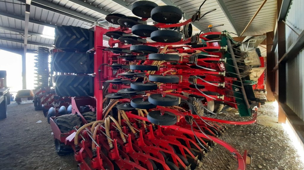 Direktsaatmaschine typu Pöttinger TERRASEM C6, Gebrauchtmaschine v CHAUMONT (Obrázek 4)