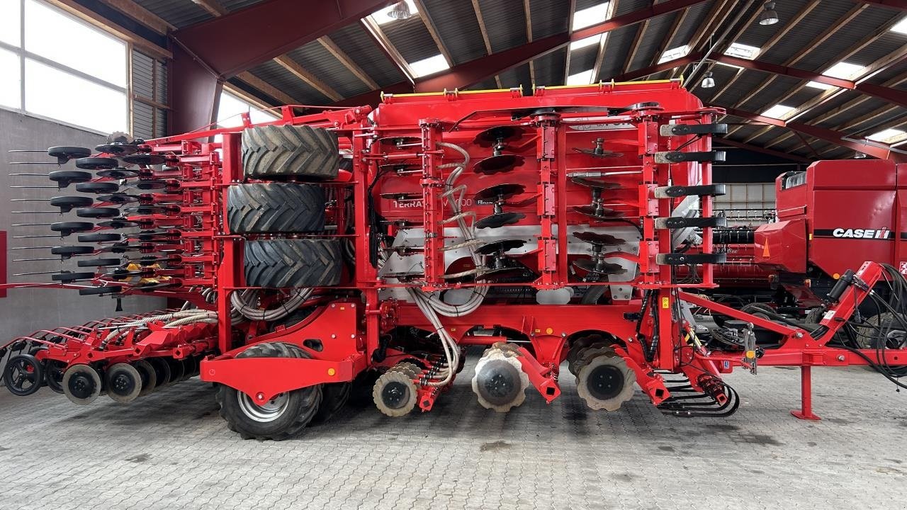 Direktsaatmaschine of the type Pöttinger TERRASEM V6000 DZ, Gebrauchtmaschine in Viborg (Picture 2)