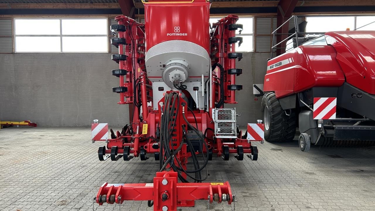 Direktsaatmaschine of the type Pöttinger TERRASEM V6000 DZ, Gebrauchtmaschine in Viborg (Picture 10)