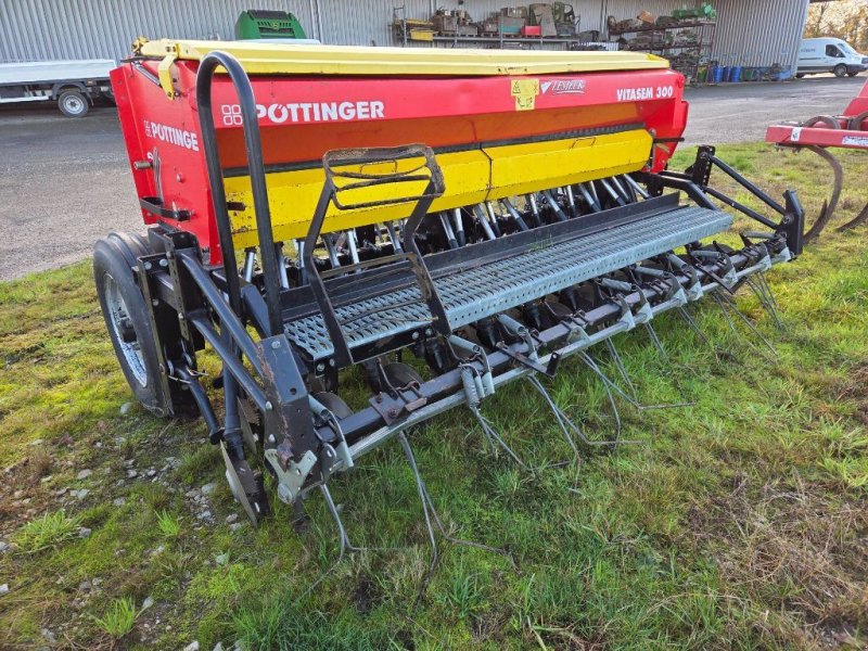 Direktsaatmaschine от тип Pöttinger VITASEM 300, Gebrauchtmaschine в MAYENNE (Снимка 1)