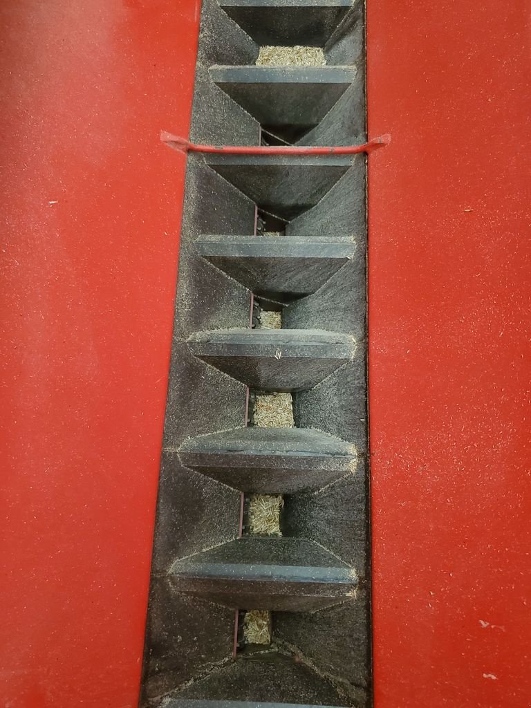 Direktsaatmaschine от тип Pöttinger VITASEM 300, Gebrauchtmaschine в MAYENNE (Снимка 7)