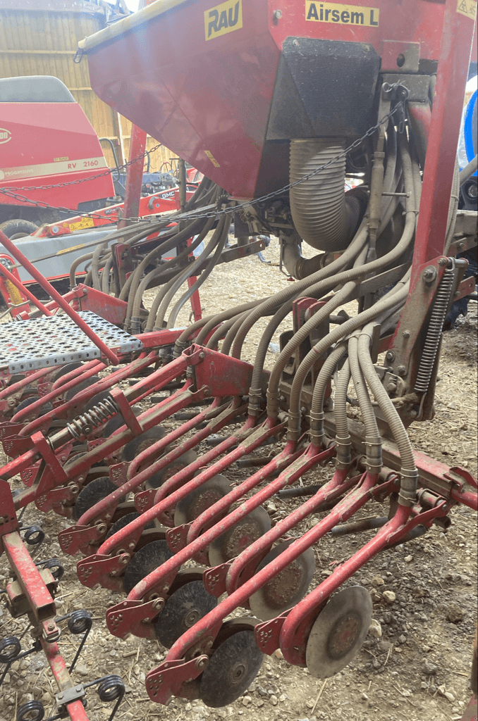 Direktsaatmaschine van het type Rau SEMOIR, Gebrauchtmaschine in CINTHEAUX (Foto 3)
