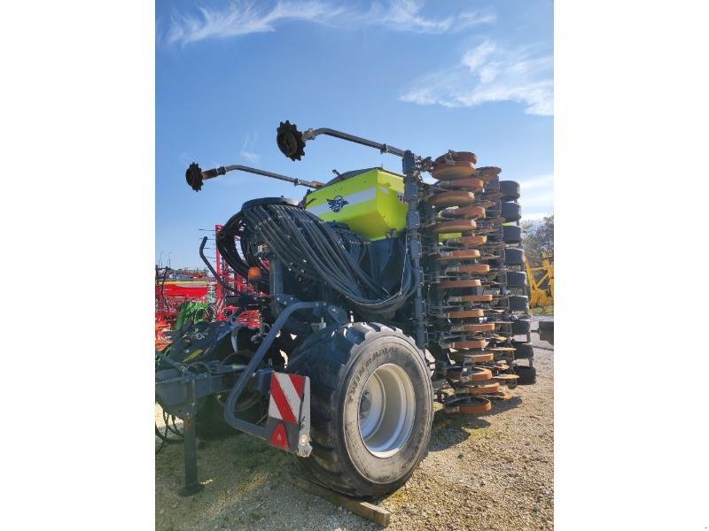Direktsaatmaschine vrste SKY EASYDRILL HD, Gebrauchtmaschine v CHAUMONT (Slika 3)