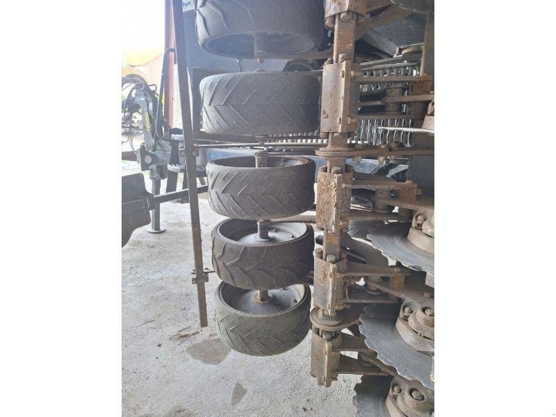 Direktsaatmaschine tip SKY EASYDRILL HD, Gebrauchtmaschine in CHAUMONT (Poză 3)