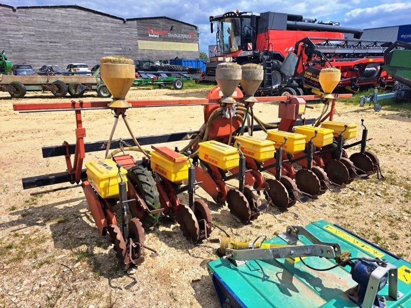 Direktsaatmaschine tip Sonstige 7 RANGS, Gebrauchtmaschine in SAINT-GERMAIN DU PUY (Poză 3)