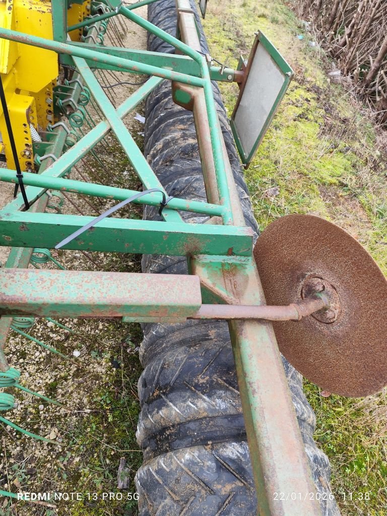 Direktsaatmaschine tip Sonstige Lachaud, Gebrauchtmaschine in Lérouville (Poză 11)