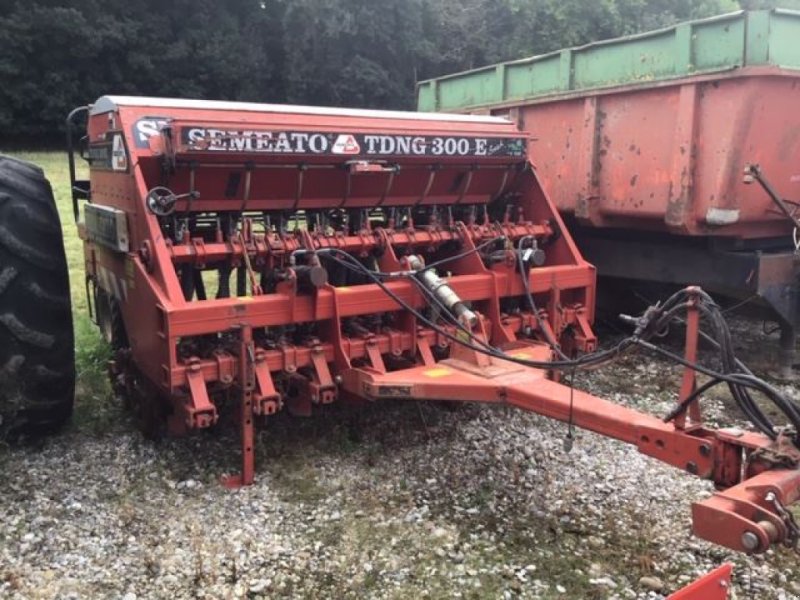 Direktsaatmaschine des Typs Sonstige Semoir à grains SEMATO, Gebrauchtmaschine in les hayons (Bild 1)