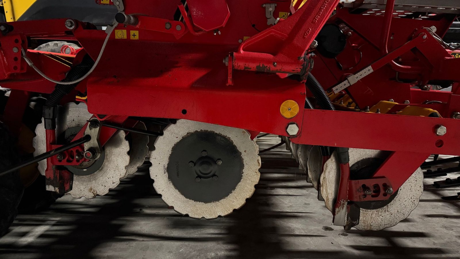 Direktsaatmaschine des Typs Väderstad Rapid 300 C Super XL, Gebrauchtmaschine in Gjerlev J. (Bild 8)