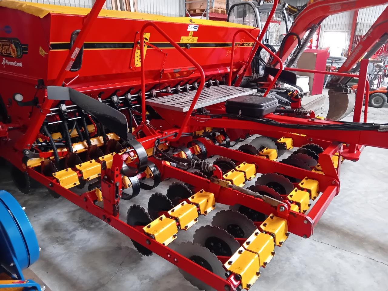 Direktsaatmaschine of the type Väderstad RAPID 400 C XL, Gebrauchtmaschine in Maribo (Picture 5)