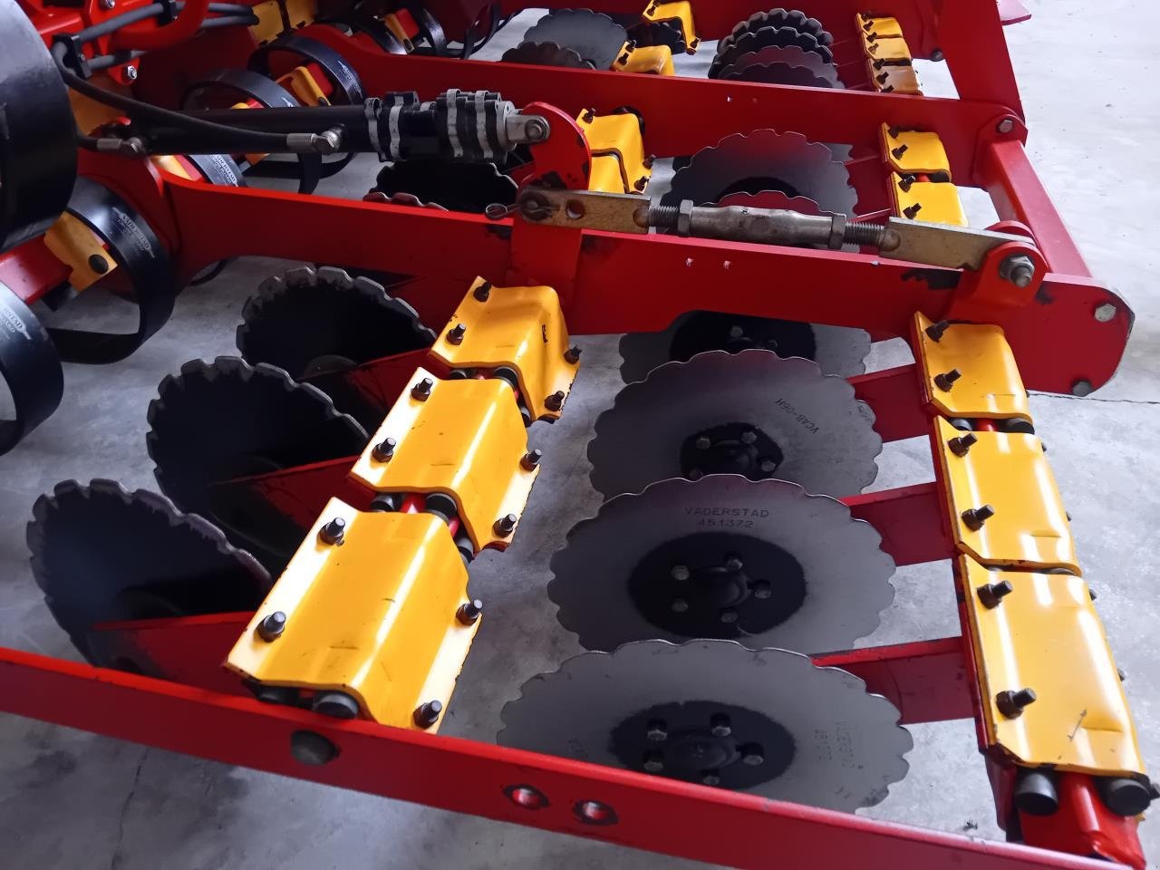 Direktsaatmaschine of the type Väderstad RAPID 400 C XL, Gebrauchtmaschine in Maribo (Picture 8)