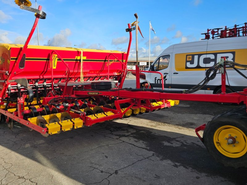 Direktsaatmaschine tip Väderstad Rapid 400 Super XL, Gebrauchtmaschine in Nykøbing Falster (Poză 1)
