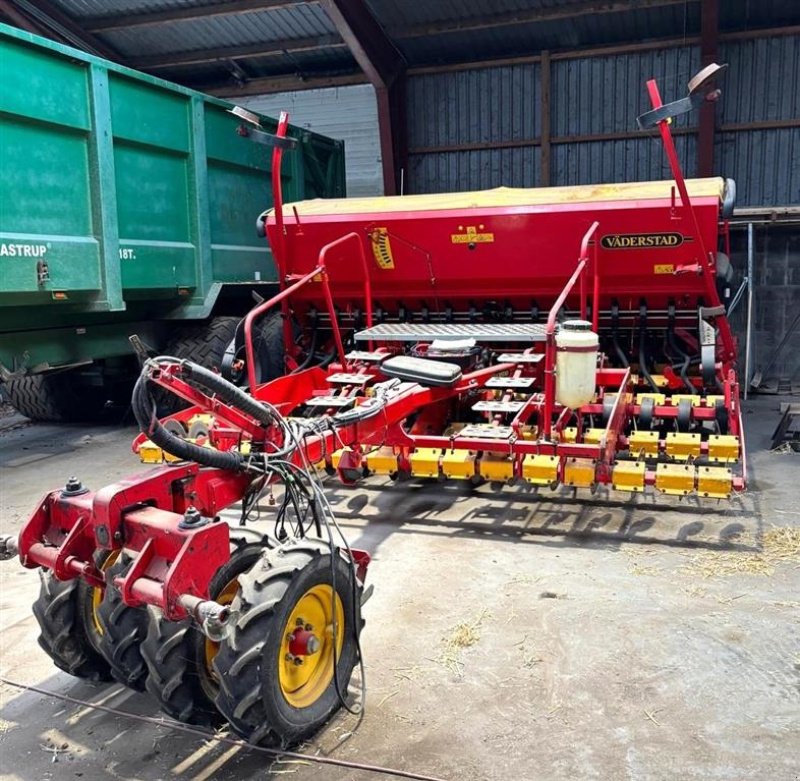 Direktsaatmaschine typu Väderstad Rapid 400C  m. Biodrill 3244 ha., Gebrauchtmaschine w Borre (Zdjęcie 1)