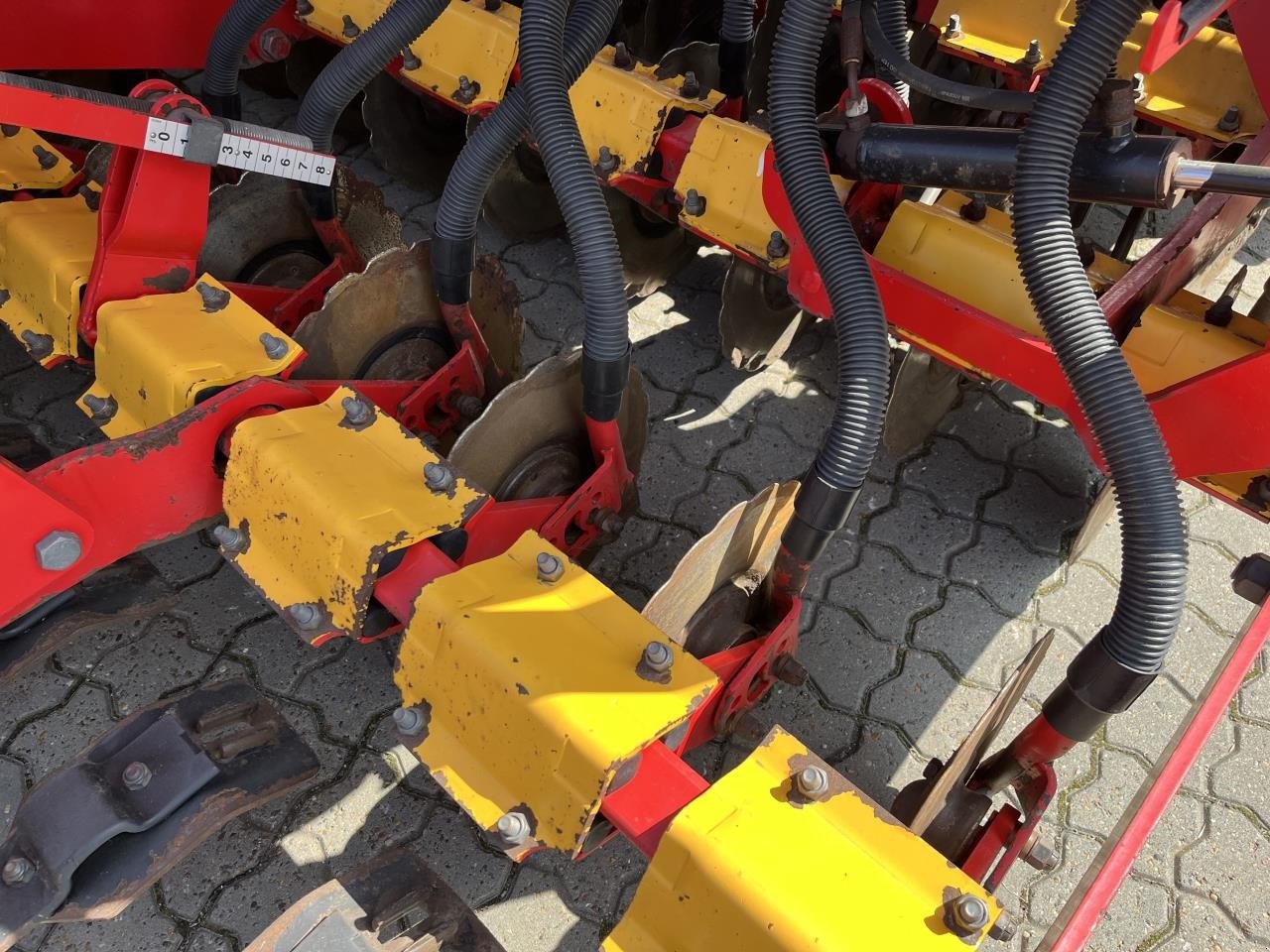 Direktsaatmaschine of the type Väderstad RAPID 400C, Gebrauchtmaschine in Videbæk (Picture 12)