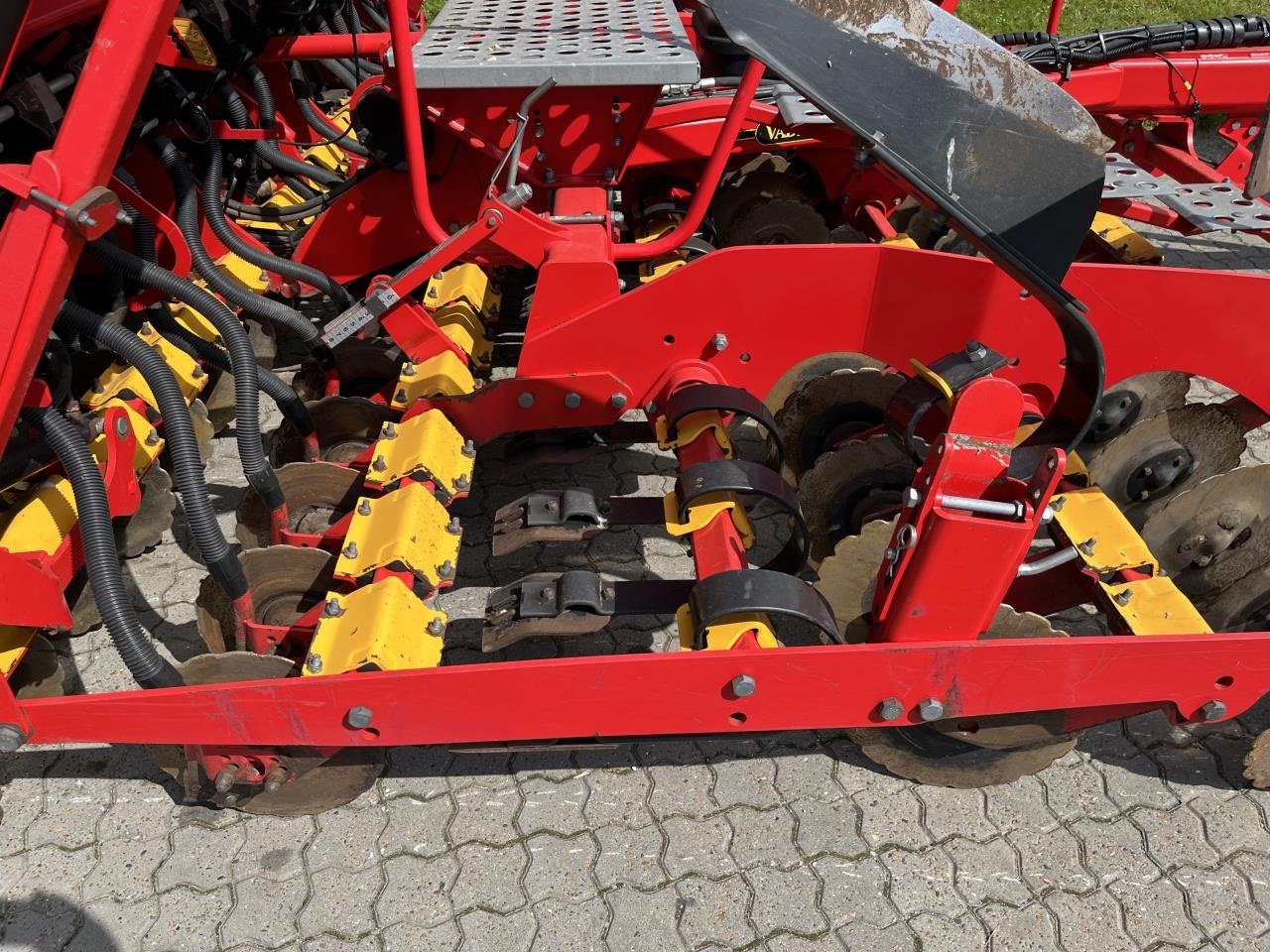 Direktsaatmaschine of the type Väderstad RAPID 400C, Gebrauchtmaschine in Videbæk (Picture 13)