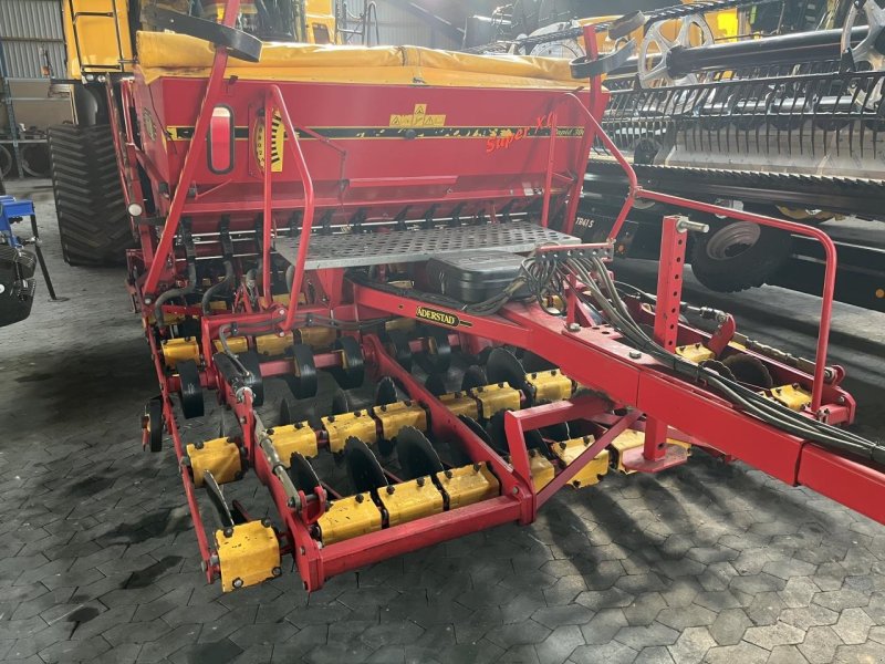 Direktsaatmaschine типа Väderstad RAPID COMBI 300C, Gebrauchtmaschine в Maribo (Фотография 1)