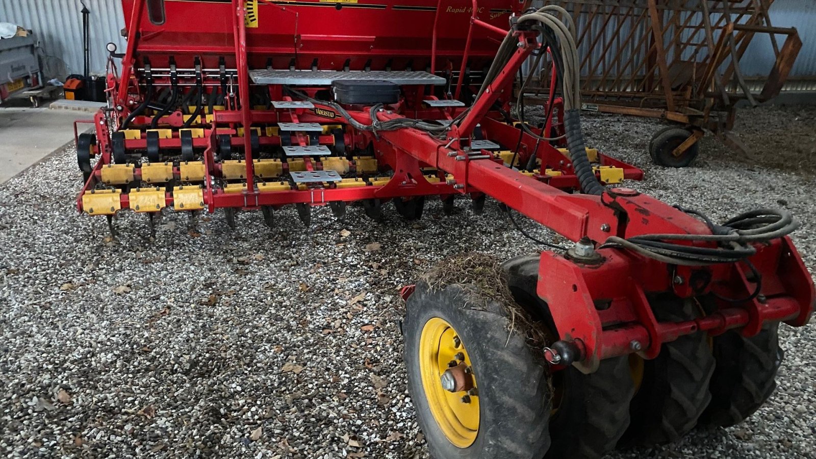 Direktsaatmaschine от тип Väderstad RAPID RD 400 C SUPER XL Korn / gødning, Gebrauchtmaschine в Kjellerup (Снимка 1)