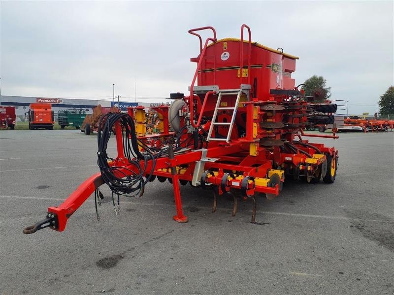 Direktsaatmaschine des Typs Väderstad RDA-400S, Gebrauchtmaschine in ANTIGNY (Bild 1)