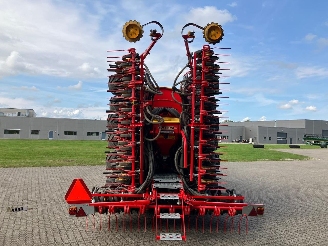 Direktsaatmaschine of the type Väderstad SPIRIT ST 800C, Gebrauchtmaschine in Brønderslev (Picture 12)