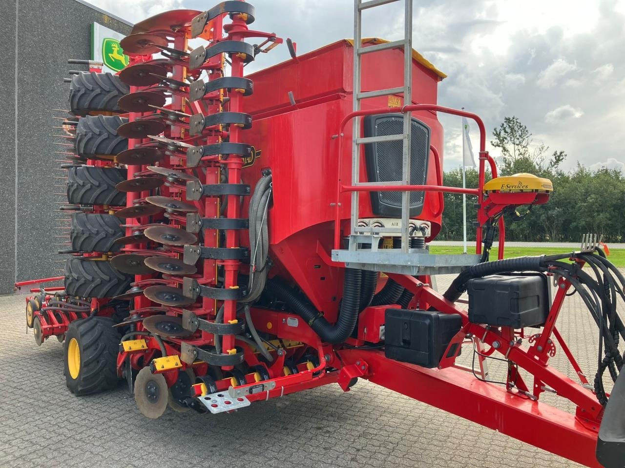 Direktsaatmaschine of the type Väderstad SPIRIT ST 800C, Gebrauchtmaschine in Brønderslev (Picture 2)