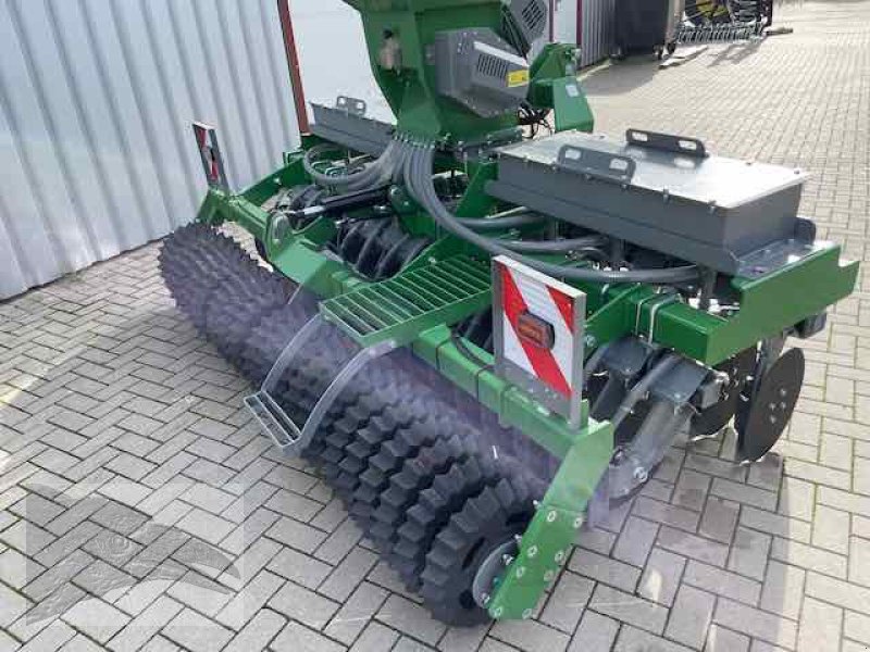 Direktsaatmaschine typu VORATECK Schlitzdrille, Scheibenscharsägerät 3m, Neumaschine v Südheide (Obrázek 18)