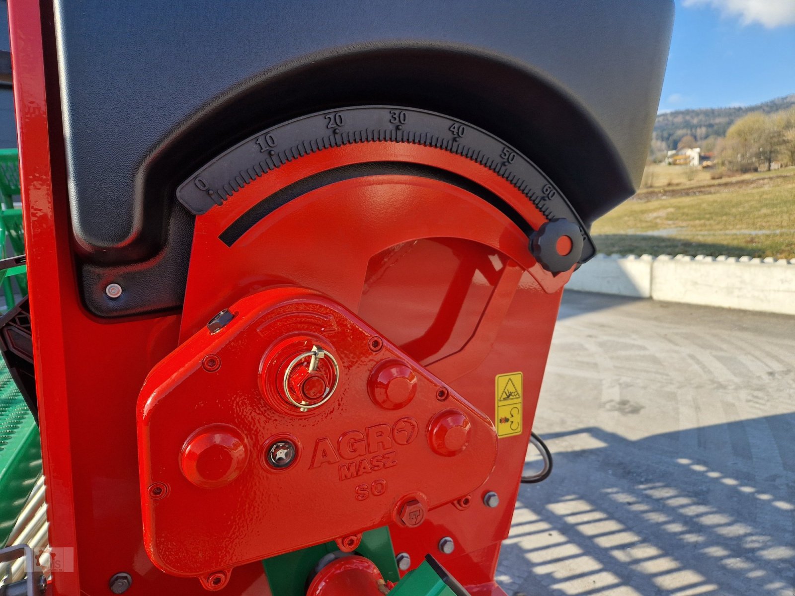 Drillmaschine des Typs Agro-Masz SN 301 aufgebaute Sämaschine elektrische Fahrgassenschaltung, Neumaschine in Tiefenbach (Bild 14)