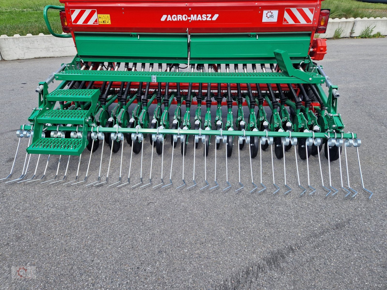 Drillmaschine del tipo Agro-Masz SR 300 Sämaschine elektrische Fahrgassenschaltung, Neumaschine In Tiefenbach (Immagine 19)