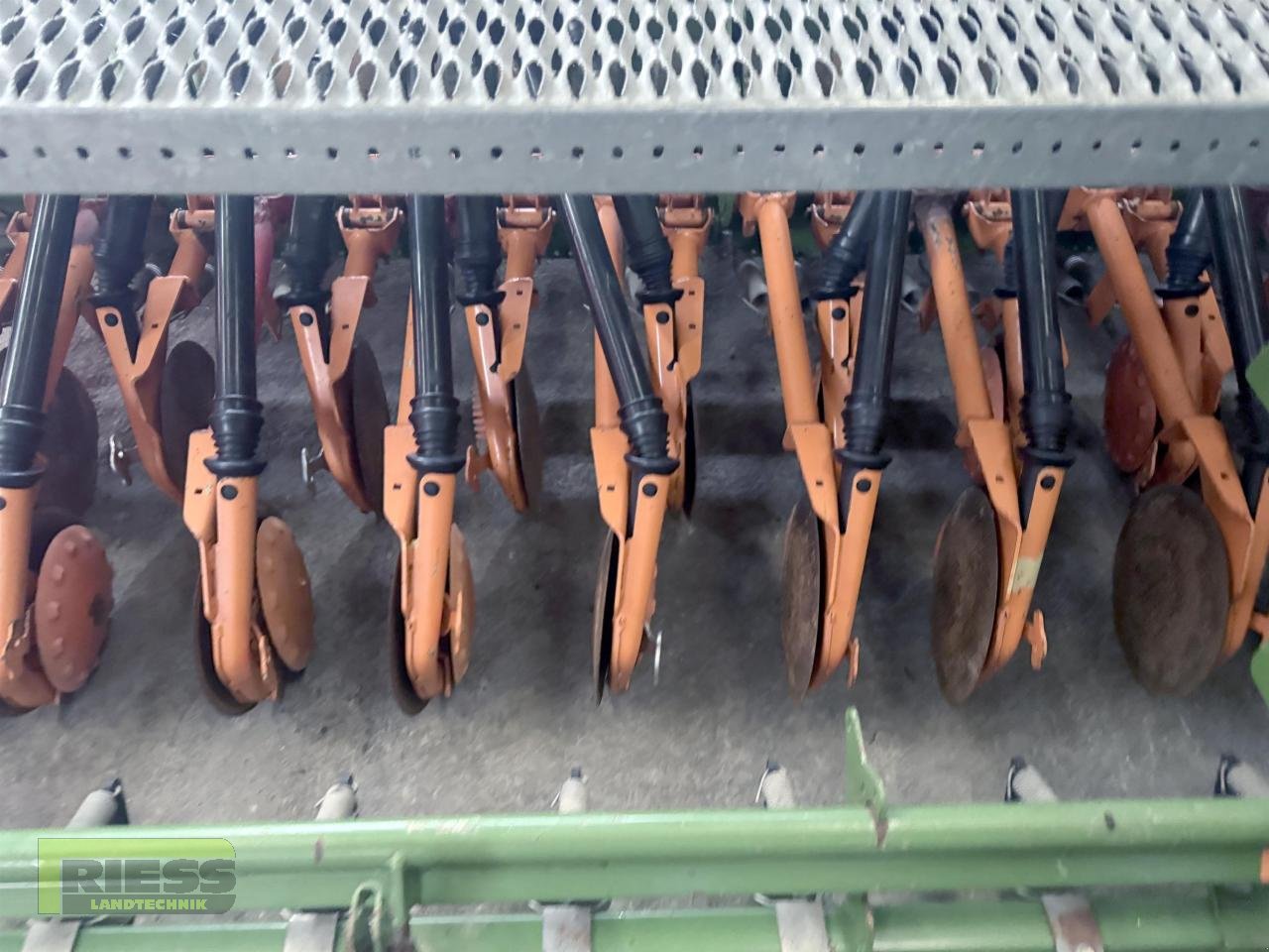 Drillmaschine tip Amazone AD-P 302 AirStar Profi KE 303, Gebrauchtmaschine in Homberg/Ohm - Maulbach (Poză 7)