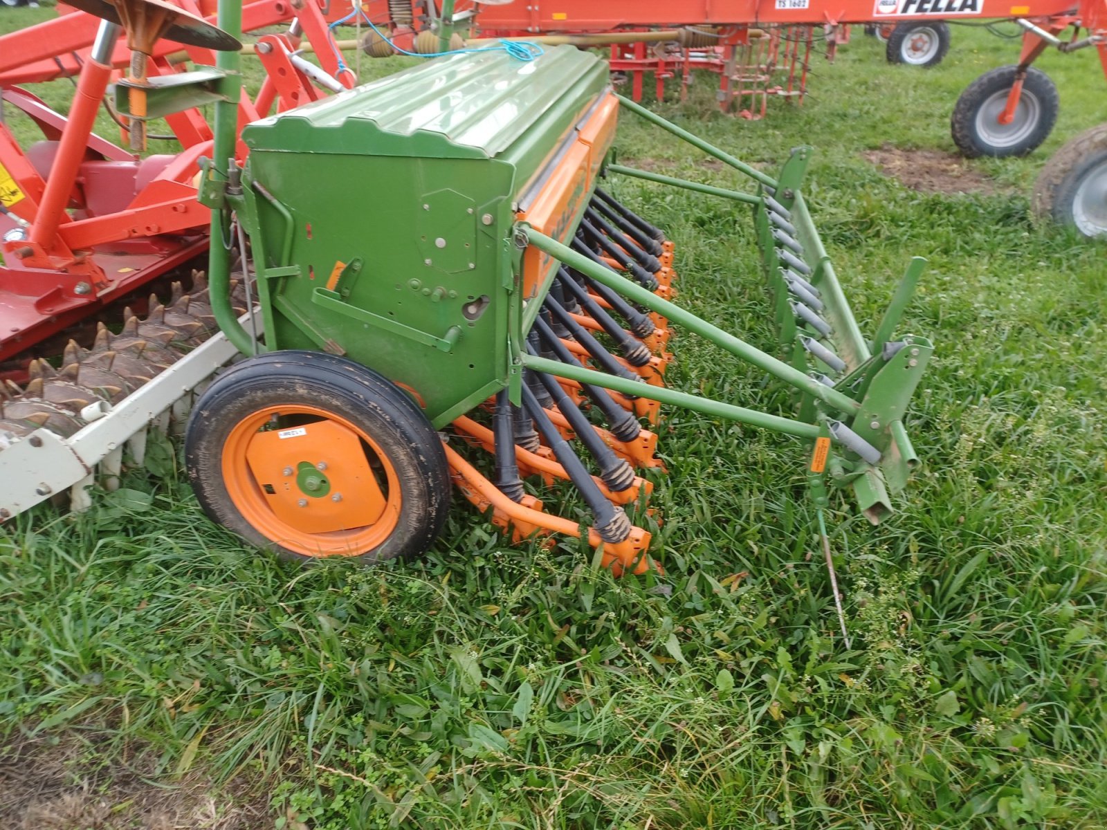 Drillmaschine typu Amazone D8 Special Typ 25, Gebrauchtmaschine v Uffenheim (Obrázek 2)